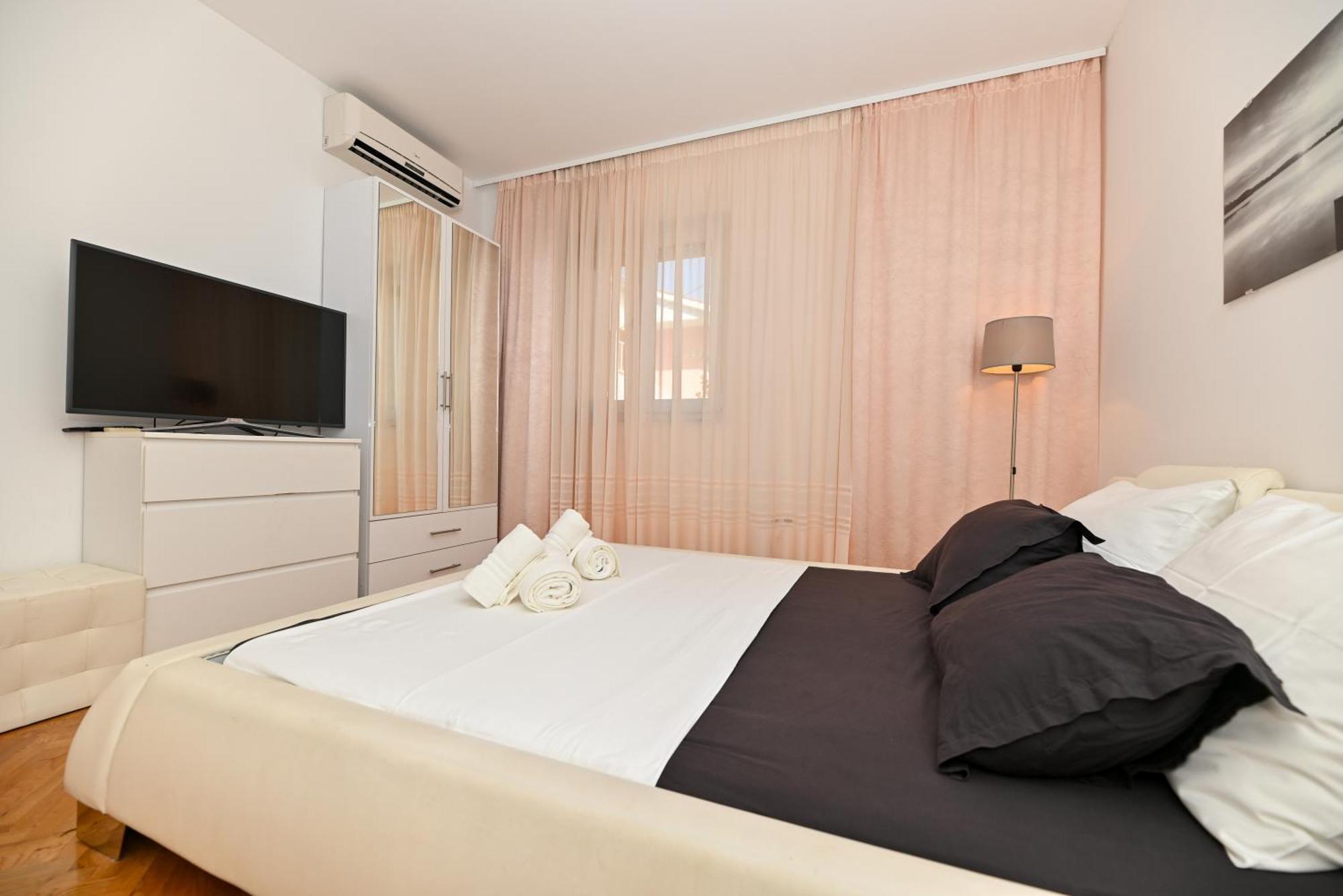 Sunny Place With Sea View Trogir Luaran gambar